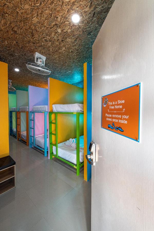 Mypatong Social Hostel Екстериор снимка